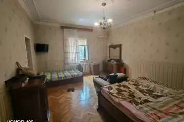 Satılır Bağ Evi Novxanıda