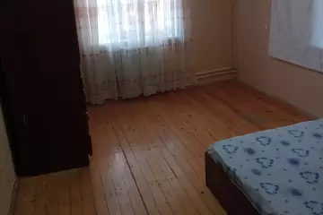 Aylıq Kirayə Həyət Evi Xırdalan şəhərində