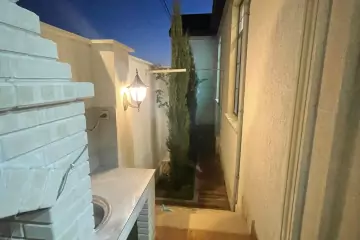 Satılır Bağ Evi Buzovnada