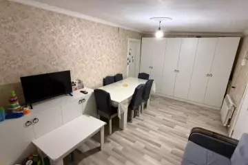 Satılır Həyət Evi Bakıxanovda