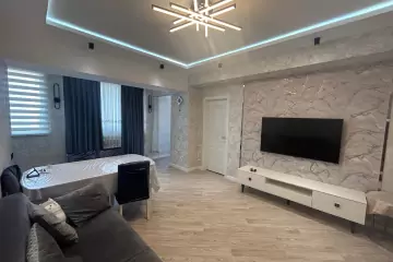 Satılır Köhnə Tikili 8-ci Mikrorayonda