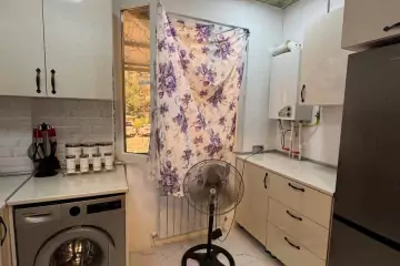 Satılır Köhnə Tikili Yeni Yasamalda