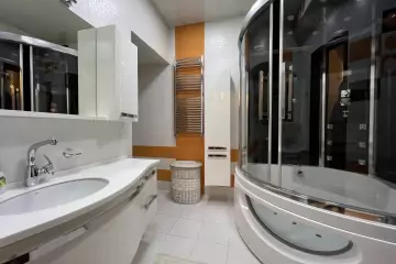 Satılır Yeni Tikili 28 May Metrosu ətrafında