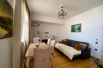 Satılır Yeni Tikili Masazırda
