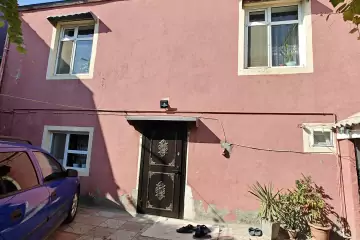 Satılır Həyət Evi Fəhlə Prospekti - Rabocidə