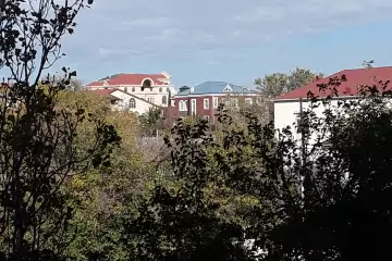 Satılır Köhnə Tikili Badamdarda