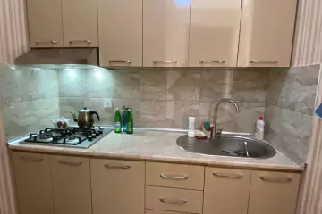 Aylıq Kirayə Yeni Tikili 28 May Metrosu ətrafında