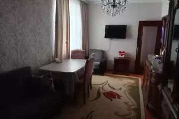 Satılır Köhnə Tikili Biləcəridə