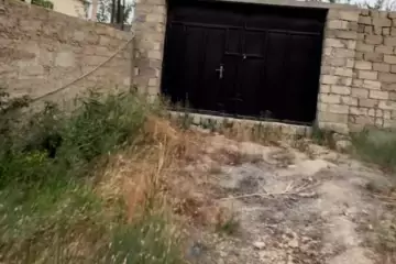 Satılır Həyət Evi Zabrat Qəsəbəsida