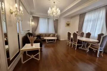 Satılır Yeni Tikili Elmler Akademiyasıda