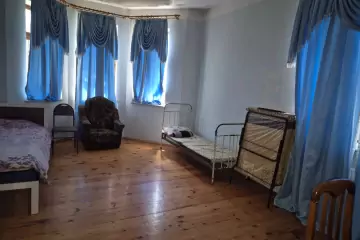 Satılır Bağ Evi Xızı Rayonunda