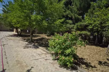 Satılır Bağ Evi Xızı Rayonunda