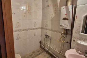 Satılır Köhnə Tikili 7-ci Mikrorayonda