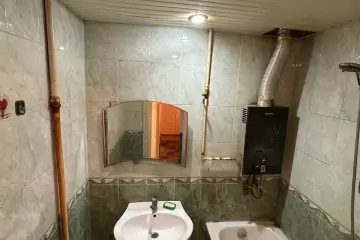 Satılır Köhnə Tikili Biləcəridə