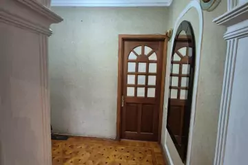 Satılır Köhnə Tikili 7-ci Mikrorayonda