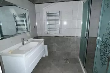Satılır Yeni Tikili Qara şəhərda