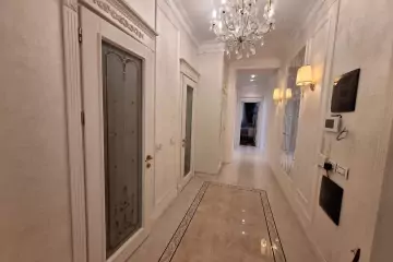 Satılır Yeni Tikili Elmler Akademiyasıda