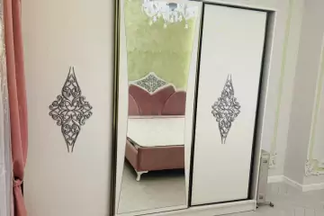 Satılır Yeni Tikili Ağ şəhər Kompleksində