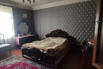 Satılır Həyət Evi Vtarov çastda