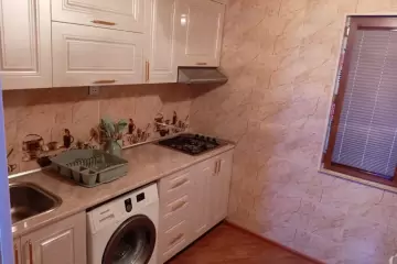 Satılır Köhnə Tikili Biləcəridə