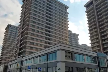 Satılır Yeni Tikili Ağ şəhər Kompleksində