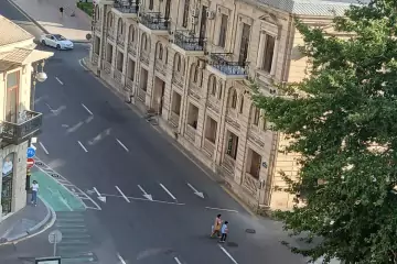 Satılır Yeni Tikili İçərişəhərdə
