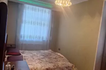 Satılır Yeni Tikili Bakı Kinoteatrıda
