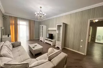 Aylıq Kirayə Yeni Tikili Grand Hayatda