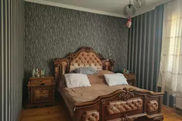 Satılır Həyət Evi Sarayda