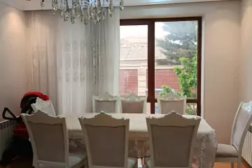 Satılır Həyət Evi Buzovnada
