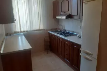 Aylıq Kirayə Köhnə Tikili Elmler Akademiyasıda