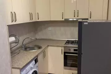 Aylıq Kirayə Yeni Tikili 1-ci Mikrorayonda