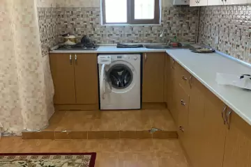 Aylıq Kirayə Köhnə Tikili Elmler Akademiyasıda
