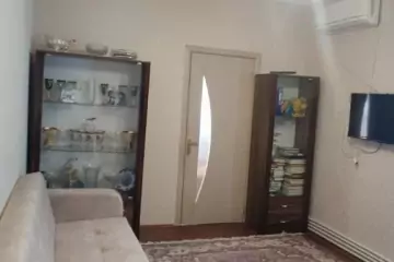 Aylıq Kirayə Köhnə Tikili Xalqlar Dostluğuda