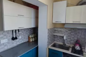 Aylıq Kirayə Köhnə Tikili Xalqlar Dostluğuda