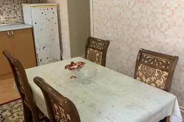 Aylıq Kirayə Köhnə Tikili Elmler Akademiyasıda