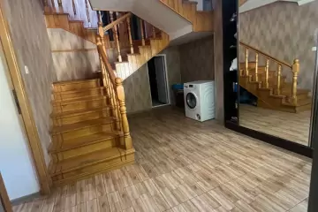 Satılır Həyət Evi Biləcəridə