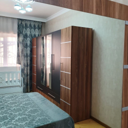 Satılır 3 otaqlı Həyət evi 115 m², 4 sot  torpaq, Buzovna