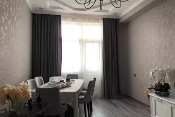 Satılır Yeni Tikili 8-ci Kilometrdə