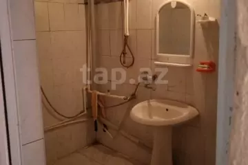 Satılır Həyət Evi 16-cı Mikrorayonda