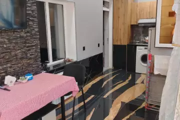 Satılır Həyət Evi Sabunçu Qəsəbəsida