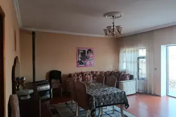 Satılır Bağ Evi Bilgəhdə