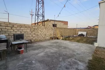 Satılır Həyət Evi 76-cı Məhəllədə