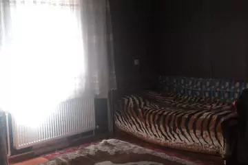Satılır Həyət Evi 16-cı Mikrorayonda