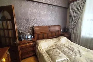 Satılır Köhnə Tikili İzmir Parkı