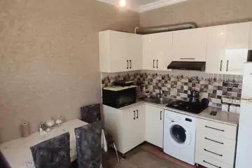 Satılır Həyət Evi Hövsanda