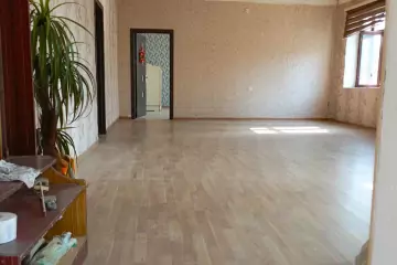 Satılır Həyət Evi Buzovnada
