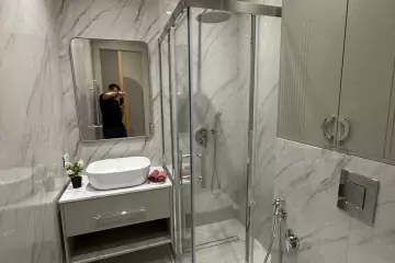 Satılır Yeni Tikili Ağ şəhər Kompleksində