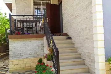 Satılır Həyət Evi Hökməlidə