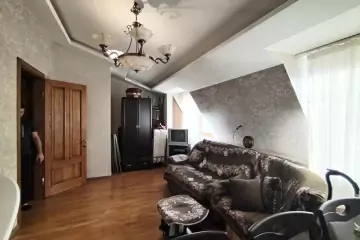 Satılır Köhnə Tikili İzmir Parkı